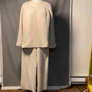 Cozy Cream Knit Sweater and pants Set. Size XL